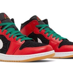 Authentic Men’s Aj1 Nike Jordan retro 1 Christmas shoe size 10.5 red black white